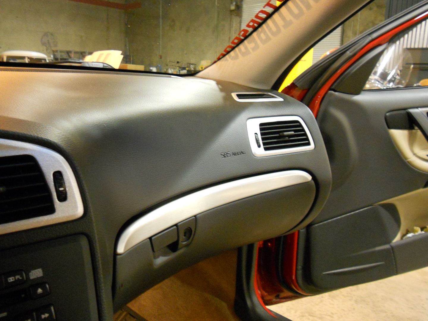3M DINOC ME904 Volvo S60 Carbon Fiber Wrapped Interior Trim 3m